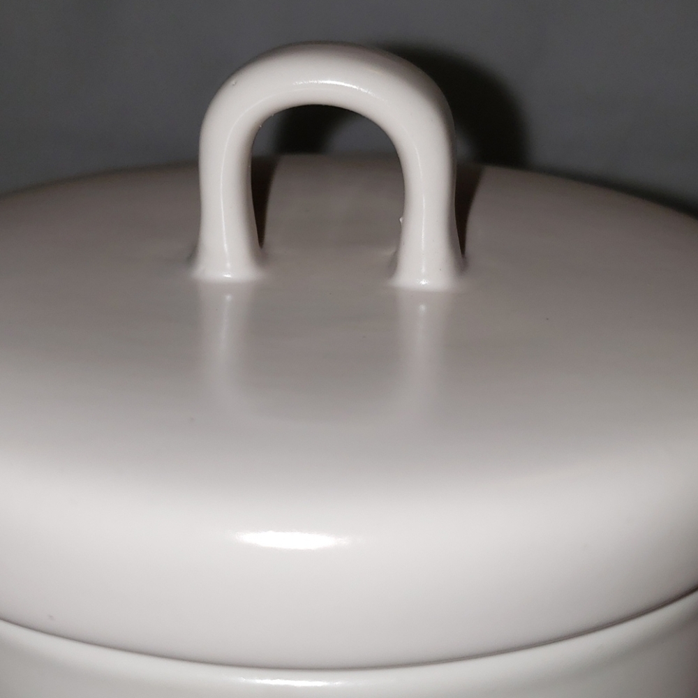 Rae Dunn Goodies Loop Lid Canister NIB - Picture 3 of 15